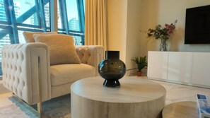 Interior - Elegant 1BR Apartment in JONE, 5 Minutes from Dubai Mall and Burj Khalifa (Dubai)