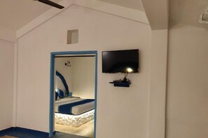 Family Quadruple Room, Balcony | In-room safe, blackout drapes, iron/ironing board - Makarios boutique hotel  (Calangute)