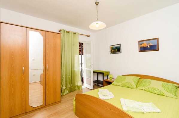1 bedroom, iron/ironing board - Guest House Kola - Double Room With Terrace (Dubrovacko Primorje)