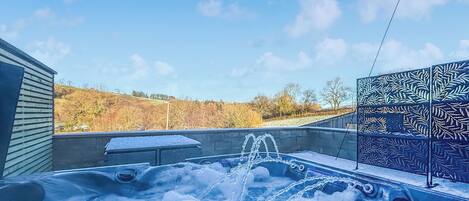 Bain à remous extérieur