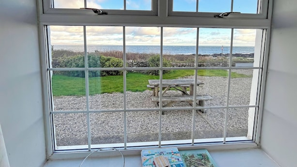 Interior - 4 bedroom accommodation in Pirates Cove, Corrie (Pirates Cove, Corrie)