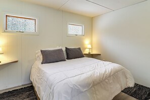 2 habitaciones, escritorio, internet y ropa de cama 