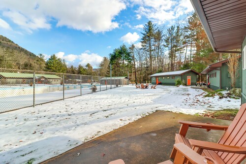 Deluxe Cabin D at Elk Creek Escape! Pets Welcome