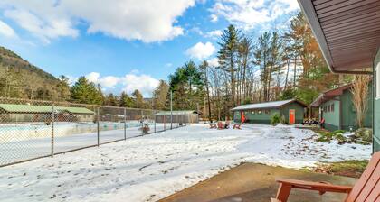 Deluxe Cabin D at Elk Creek Escape! Pets Welcome