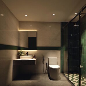 Free toiletries, towels, soap, shampoo