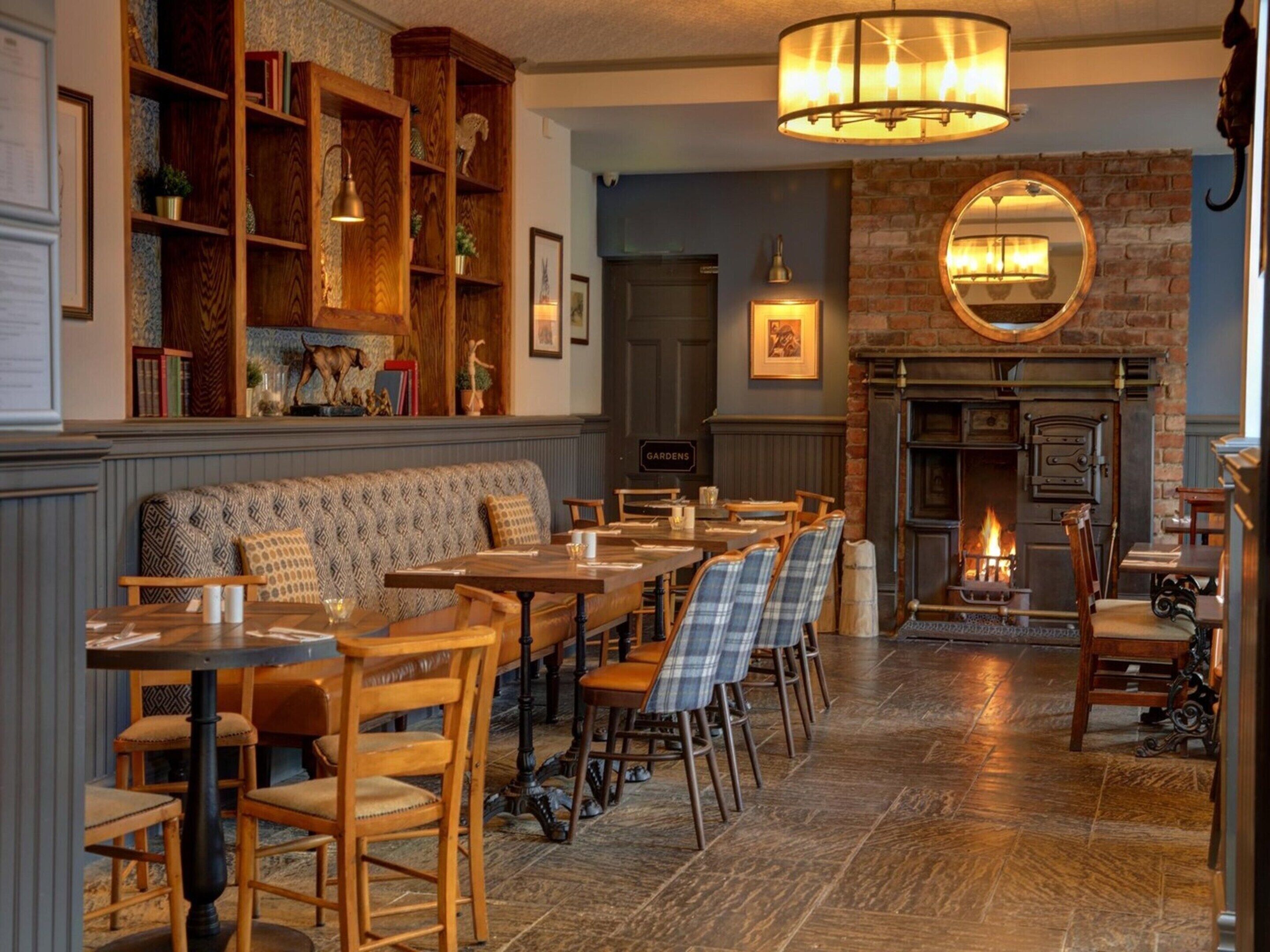 House | Dining