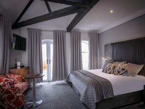 House - Standard Family Room for 4 (Darlington)