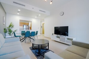 Deluxe Apartment, Balcony, City View | Living area - Bellevue Residences - Downtown Dubai (Dubai)
