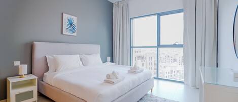 Lägenhet Deluxe - balkong - utsikt mot staden | Strykjärn/strykbräda och gratis wi-fi