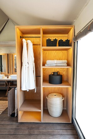 Family Villa, River View | Interior - Nzovu Rundu Luxury Camp (Kalomo)