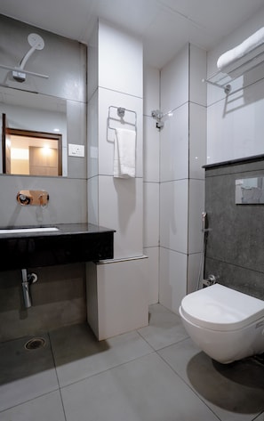 Standard Single Room | Bathroom | Shower, towels, soap, shampoo - Hotel Orchid Imphal (Imphal)