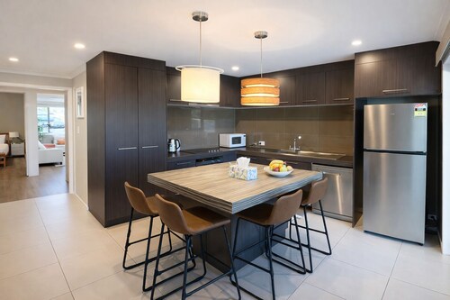 Enjoy a exclusive pool / Located between Brisbane and the Gold Coast