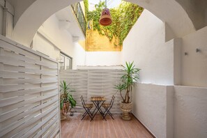 Apartment (Room with Patio) | Balcony - Guestready - Boavista Homes (Lisbon)