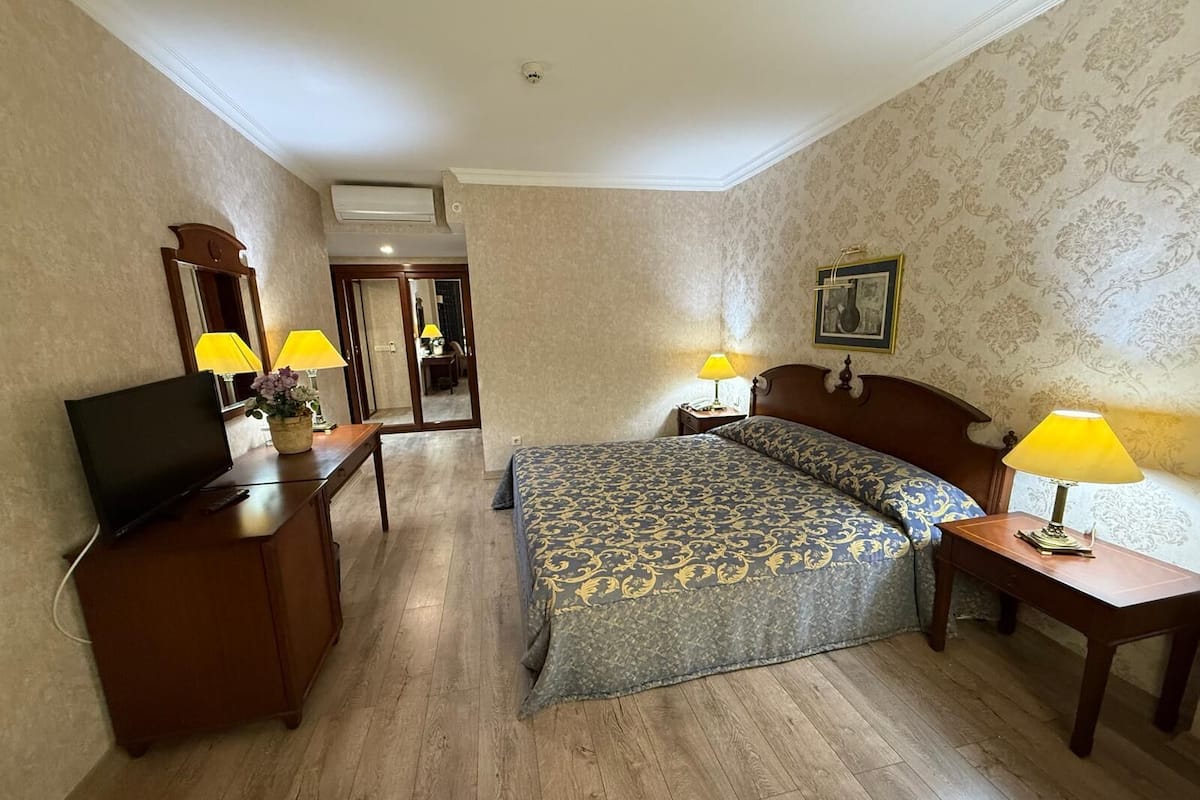 Deluxe suite, uitzicht op de stad | Uitzicht op de bergen