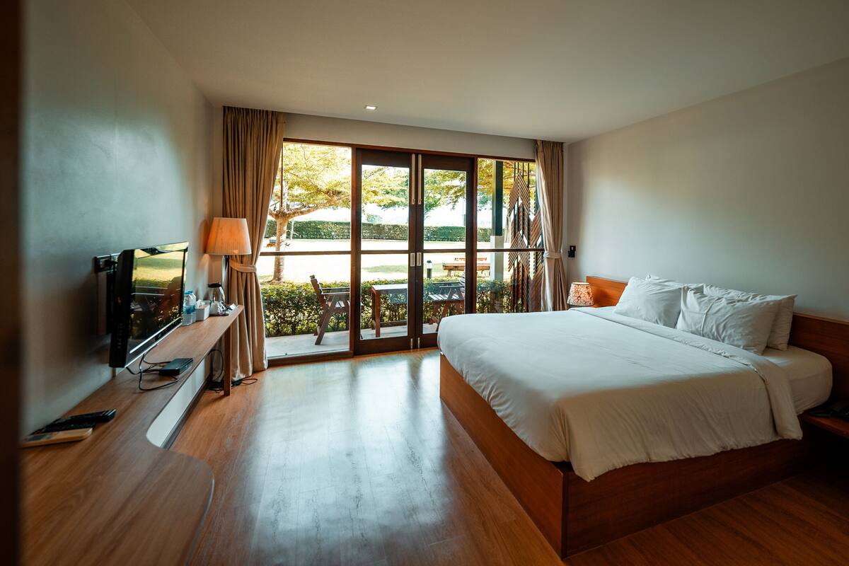 Standard Double Room, Mountain View | Desk, free WiFi