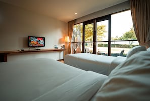 Standard Twin Room, Mountain View | Desk, free WiFi - Ma villa khaoyai (Moosi)