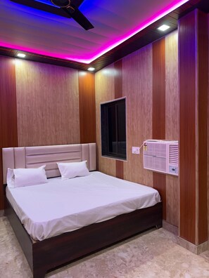 Deluxe Room - Katyayani Palace (Faizabad)