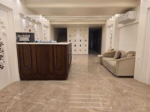 Lobby - Hotel Sanidhyam bliss Varanasi (Varanasi)