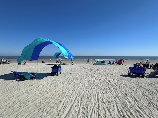 Beach - Fair View: Sea Pines Retreat - golf views, screened porch, privacy. (Hilton Head Island)
