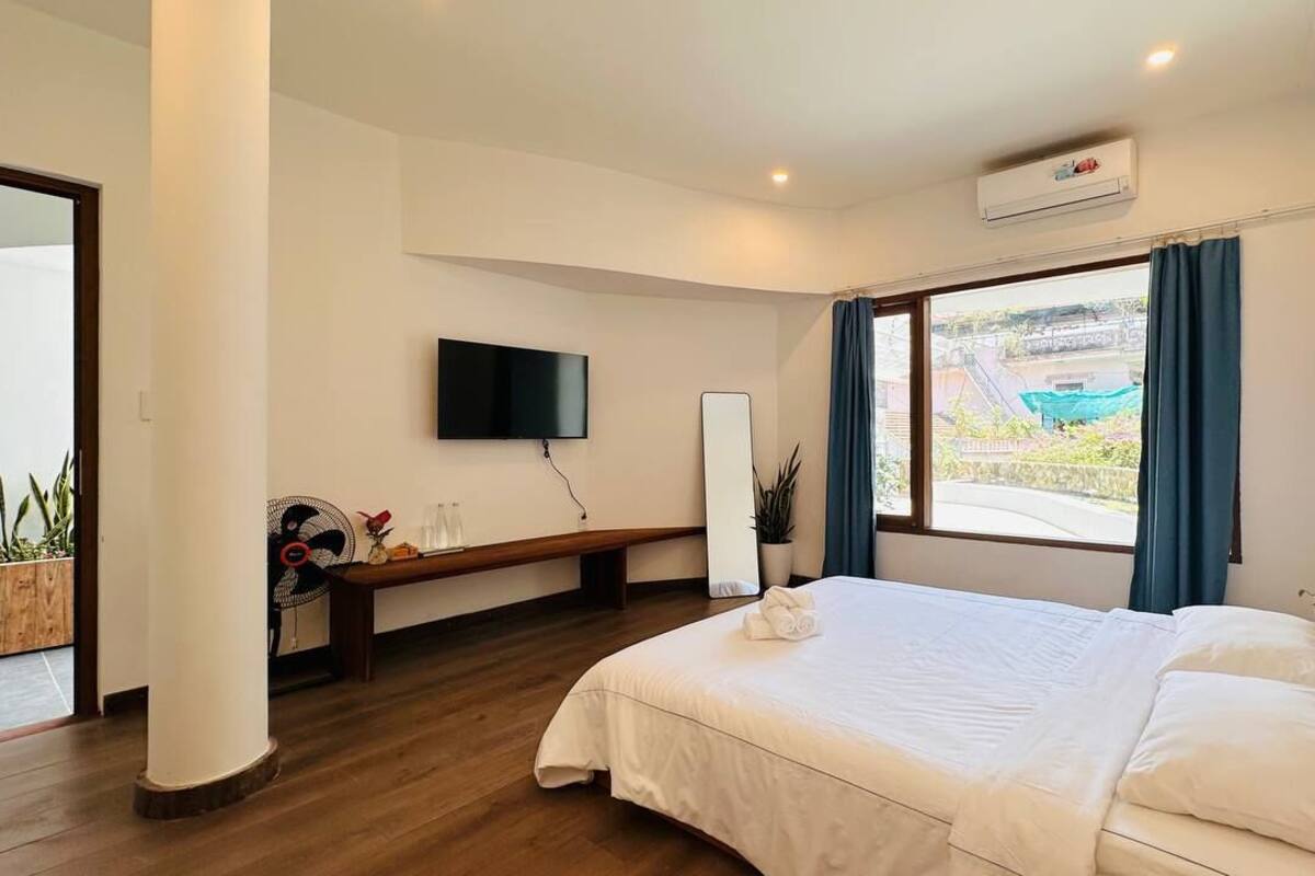Comfort Double Room, Garden View | Blackout drapes, WiFi (free)