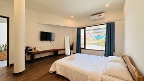 Comfort szoba kétszemélyes ággyal, kilátással a kertre | Ingyenes wifi