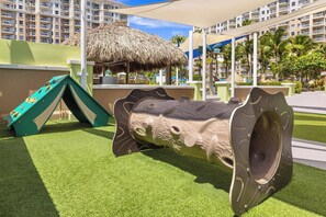 Children’s area - Oceanside Beachfront Aruba Get Away - Lazy River! Family Friendly Resort (Noord)