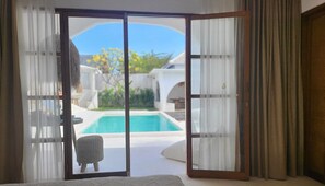 Premier Room, Pool View | In-room safe, desk, free WiFi - Sal Central (Uluwatu)