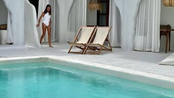 Kolam renang outdoor