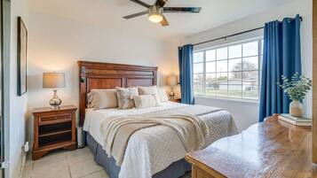 2 quartos, escrivaninha, ferros/tábuas de passar roupa, Wi-Fi