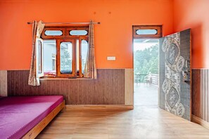 Free WiFi, bed sheets - Devbhoomi Inn Homestay (Patal Bhuvaneshwar)