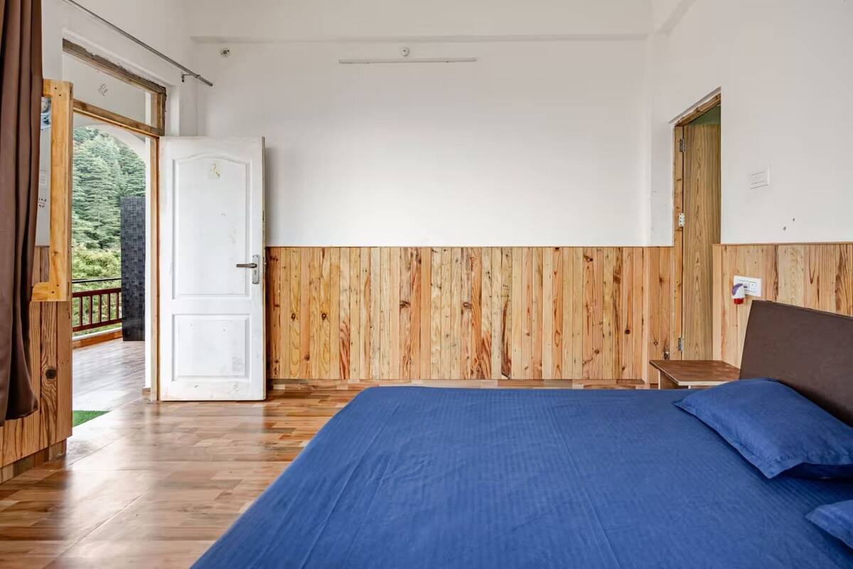 Luxury Room | WiFi (free), bed sheets