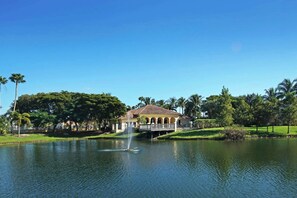 Exterior - Largest Floor Plan with Fabulous 11th Floor River Views! (Cape Coral)