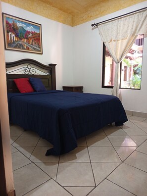 Free WiFi, bed sheets - Antigua Encanto Colonial, 5 minutes from the Central Park. (Antigua Guatemala)