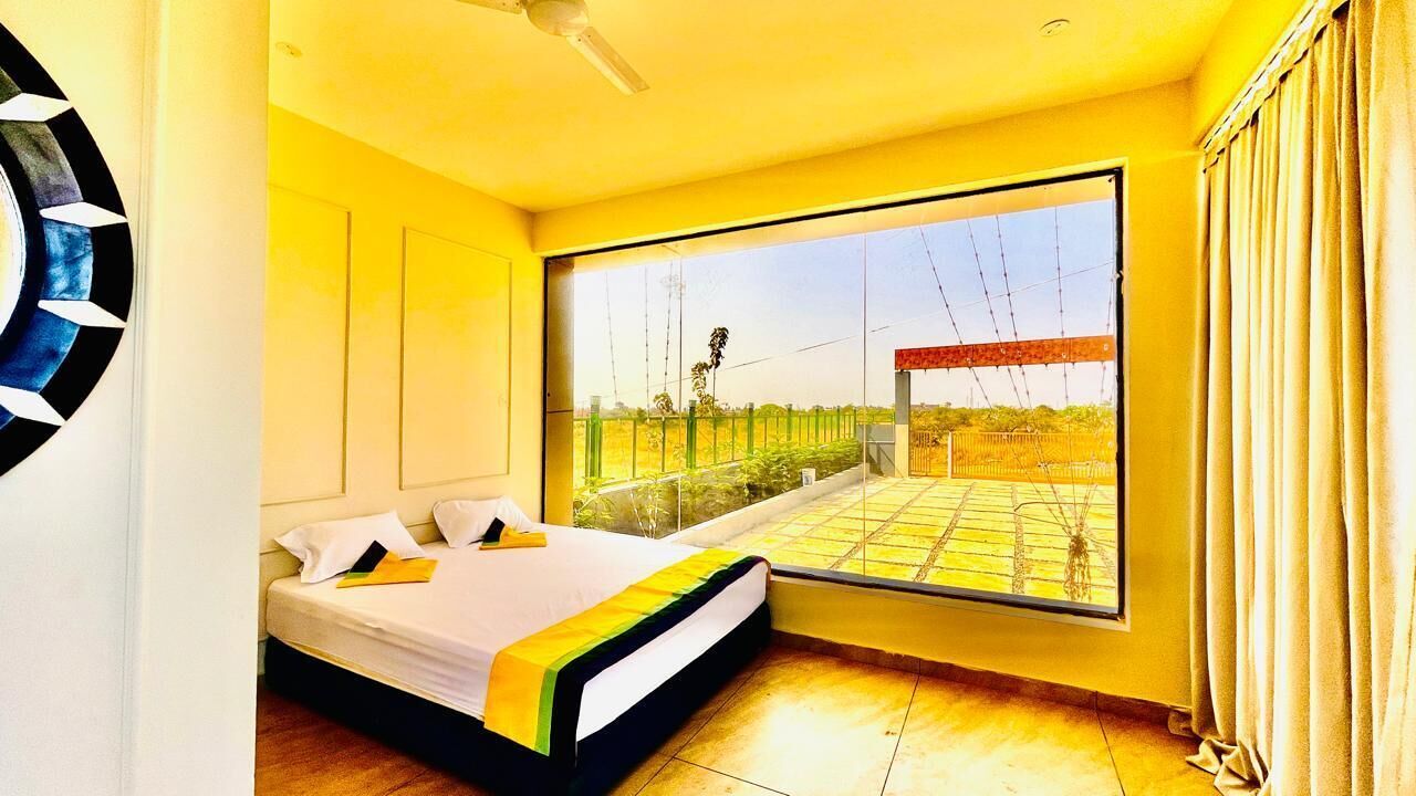Double Room | Free WiFi