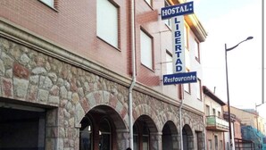 Unclassified image, 2 of 5, button - HOSTAL LIBERTAD (Villadangos del Paramo)