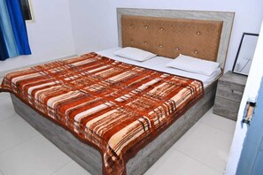 Standard Room - NIRMALA GARDEN (Aonla)