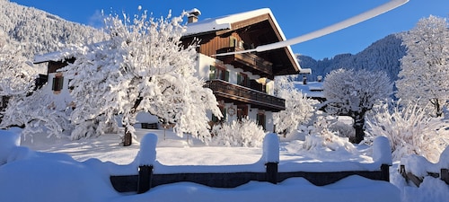 Apartment 'Haus am Kurarten - Seeberg' with Mountain View, Balcony and Wi-Fi