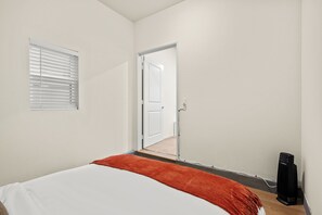 4 habitaciones, cuna de viaje y wifi gratis 
