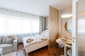 2 bedrooms, WiFi, bed sheets