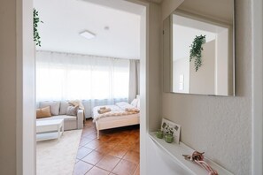 Interior - Air Fair Apartment with Wi-Fi in Düsseldorf (Düsseldorf)