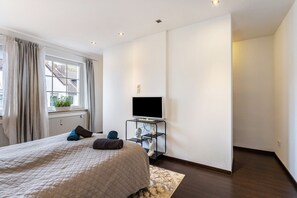 1 bedroom, iron/ironing board, WiFi, bed sheets - Exclusive Loft with Fireplace, Private Terrace, Balcony & Wi-Fi in Bad Salzuflen (Bad Salzuflen)