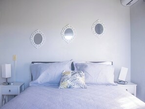 2 bedrooms, iron/ironing board, Internet - Paradis des Palmiers 2 Gorgeous 2bedroom flat (Saint John's)