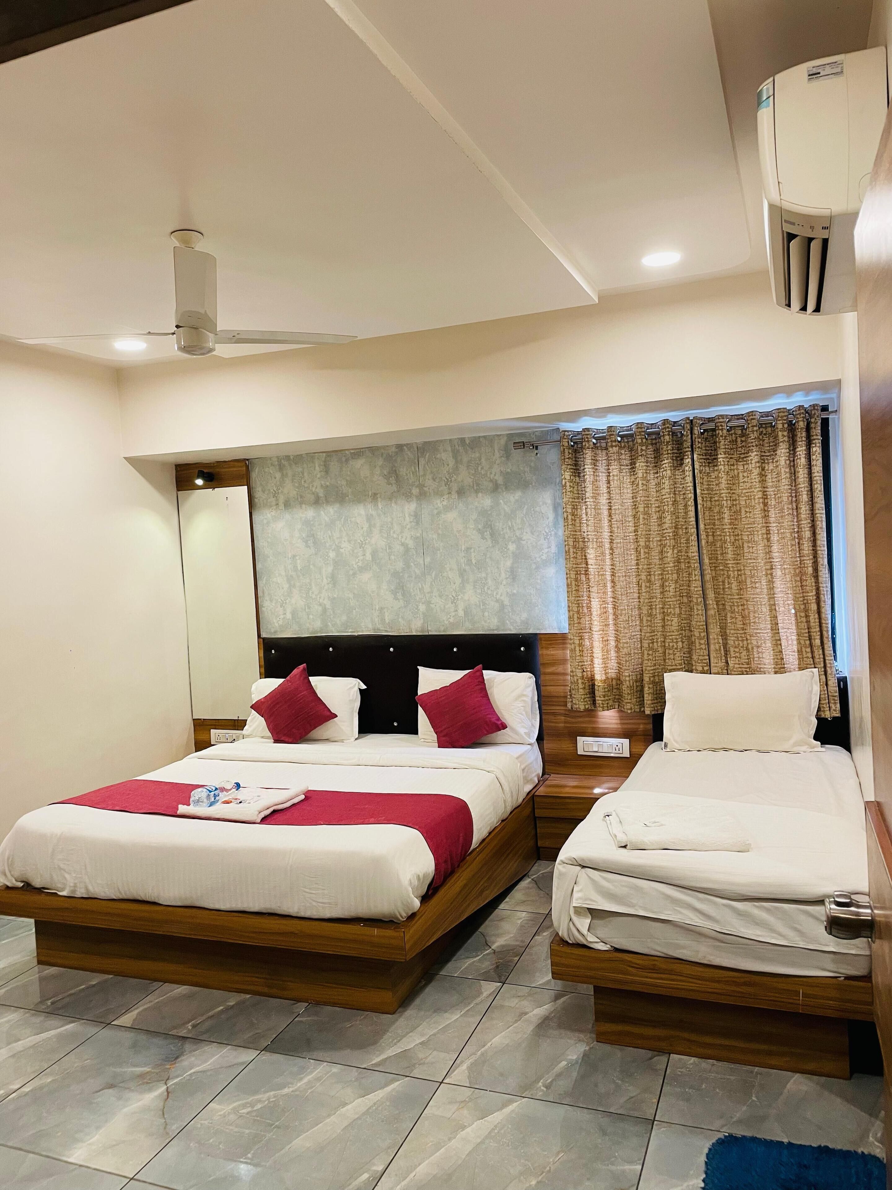 Family Room | Free WiFi