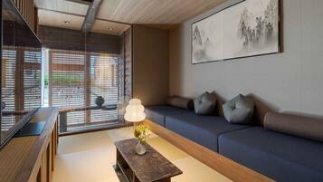 Traditional House, 4 Bedrooms, Kitchen, Garden View | Interior