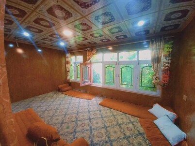 Beautiful 4-bedroom house in Khaplu for a relaxing Local Homestay and getaway