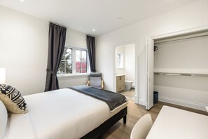 3 Schlafzimmer, Bügeleisen/Bügelbrett, WLAN, Bettwäsche