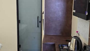 Deluxe Room | Premium bedding, minibar, individually furnished, desk