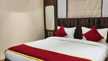 Deluxe Room | Premium bedding, minibar, individually furnished, desk