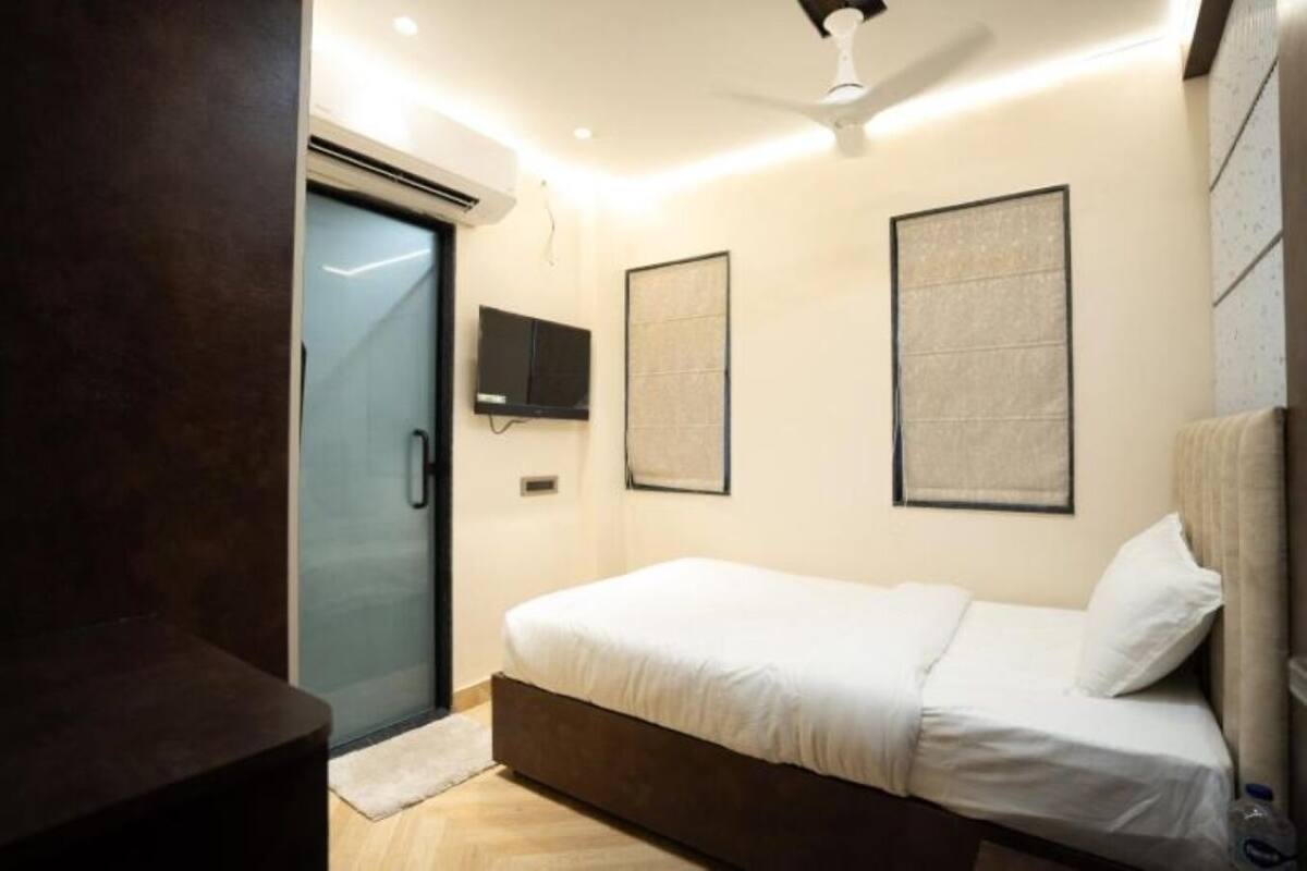 Habitació individual | Roba de llit d'alta qualitat, minibar i escriptori 