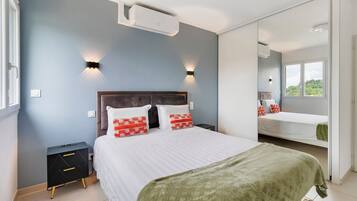 2 bedrooms, WiFi, bed sheets